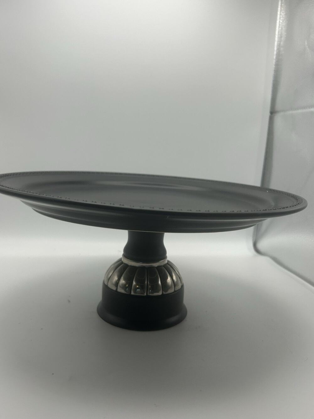 Mud Pie Cake Plate. Black With A Silver Base. Stoneware.